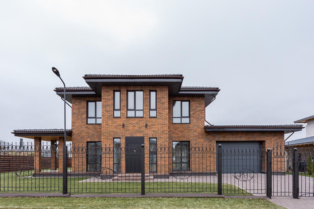 Built Modern 240 house, photo 1